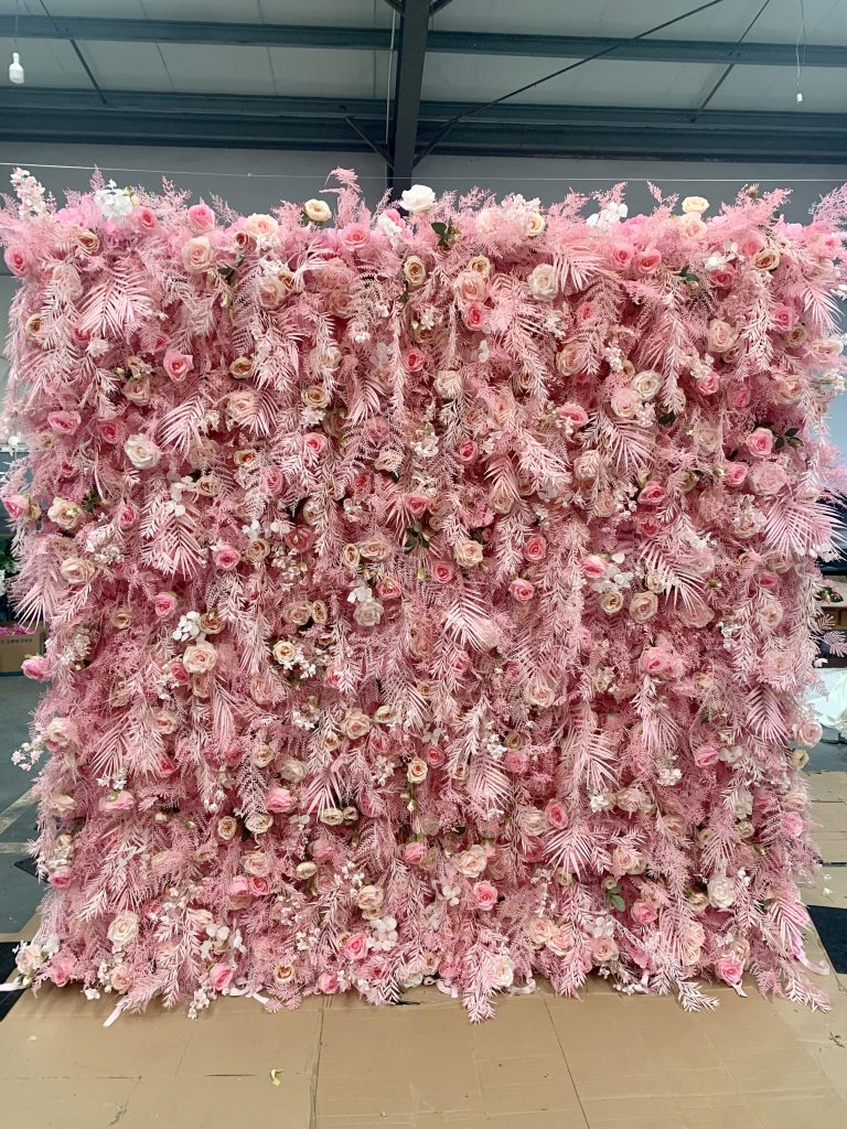 Artificial flower wall