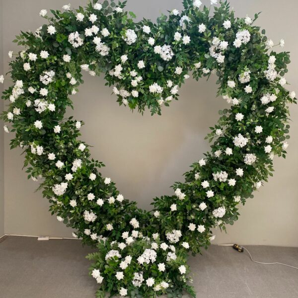 A016  hot sale greenery backdrop floral heart shaped arch for wedding deocor