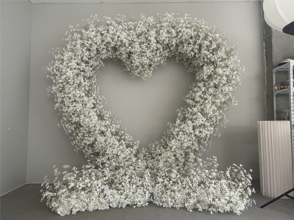 A017  hot sale babys breath heart shaped floral arch for events decor
